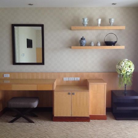 Gardengrove Suites Bangkok Ruang foto